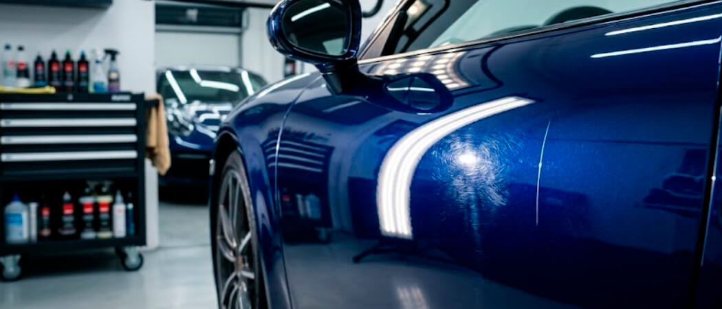 Polírozás vagy fényezés? Így döntheted el, hogy javítható-e a karcolás